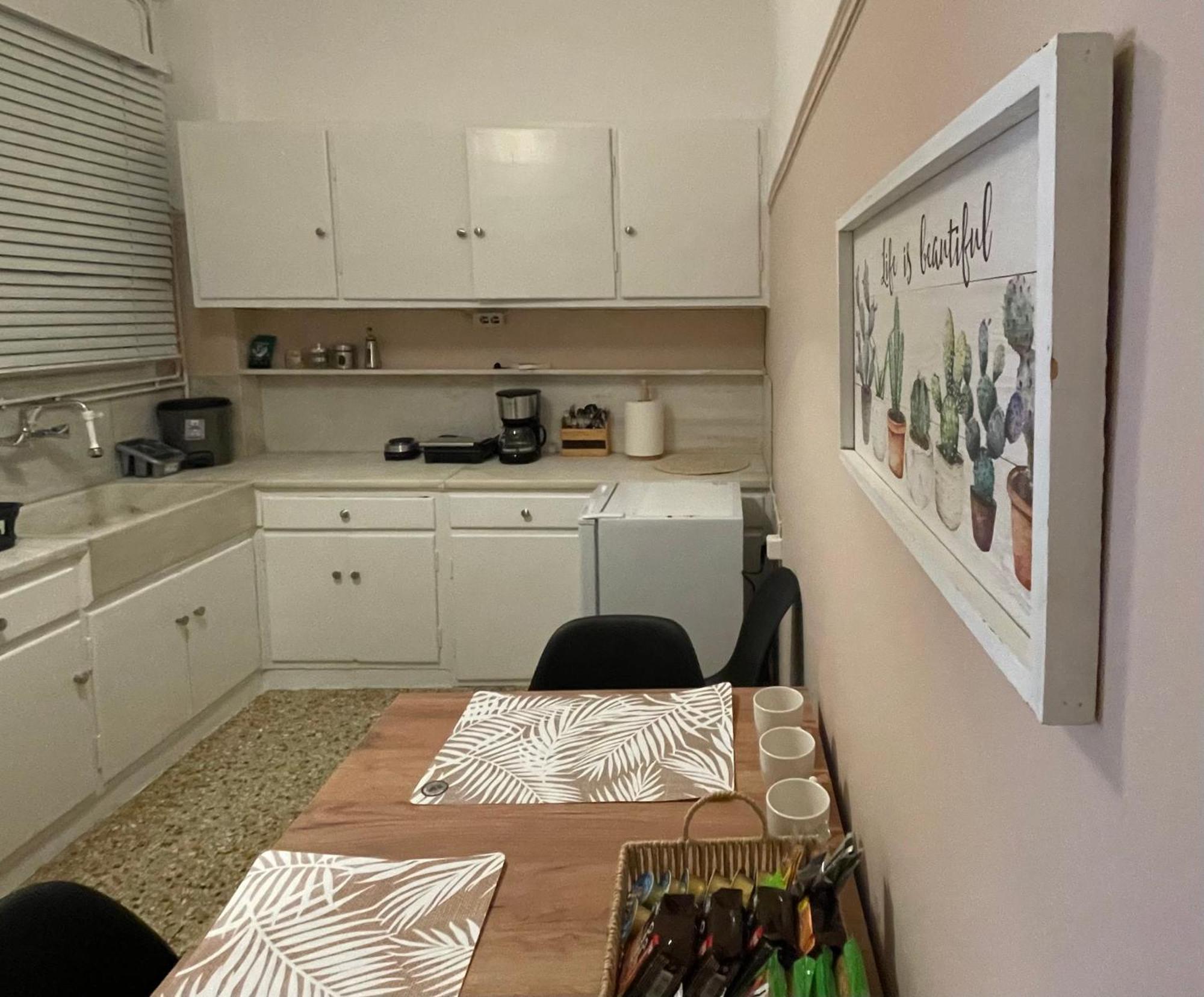 Spacious Apartment Near Panormou Metro Atina Dış mekan fotoğraf