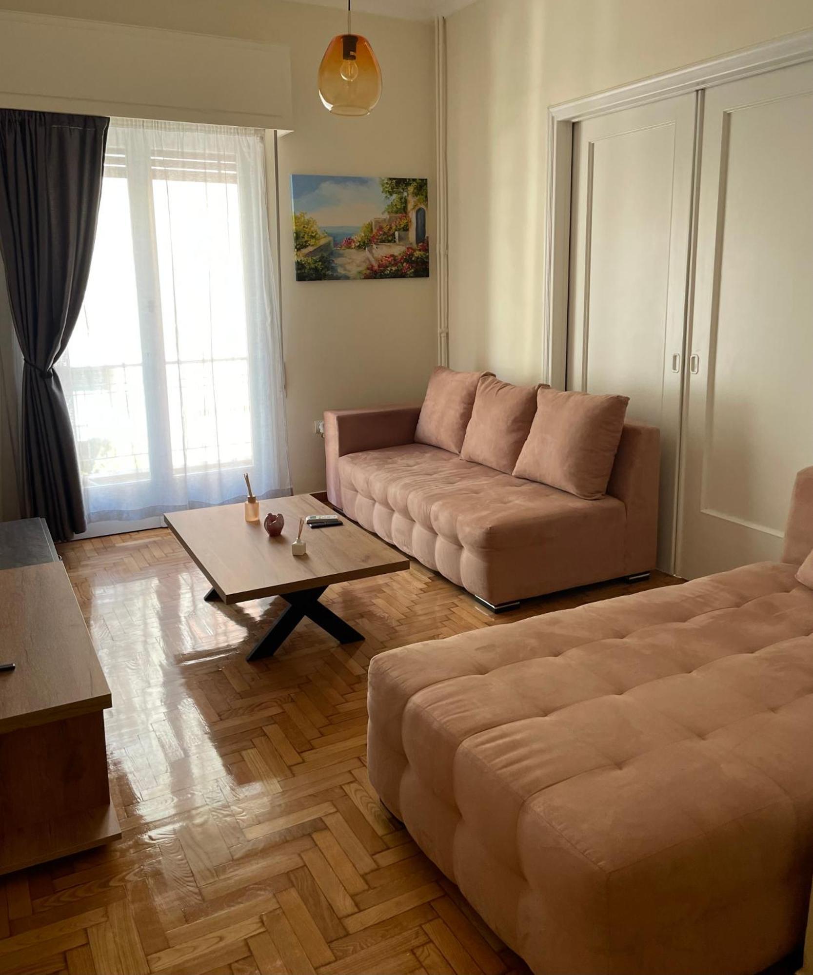 Spacious Apartment Near Panormou Metro Atina Dış mekan fotoğraf
