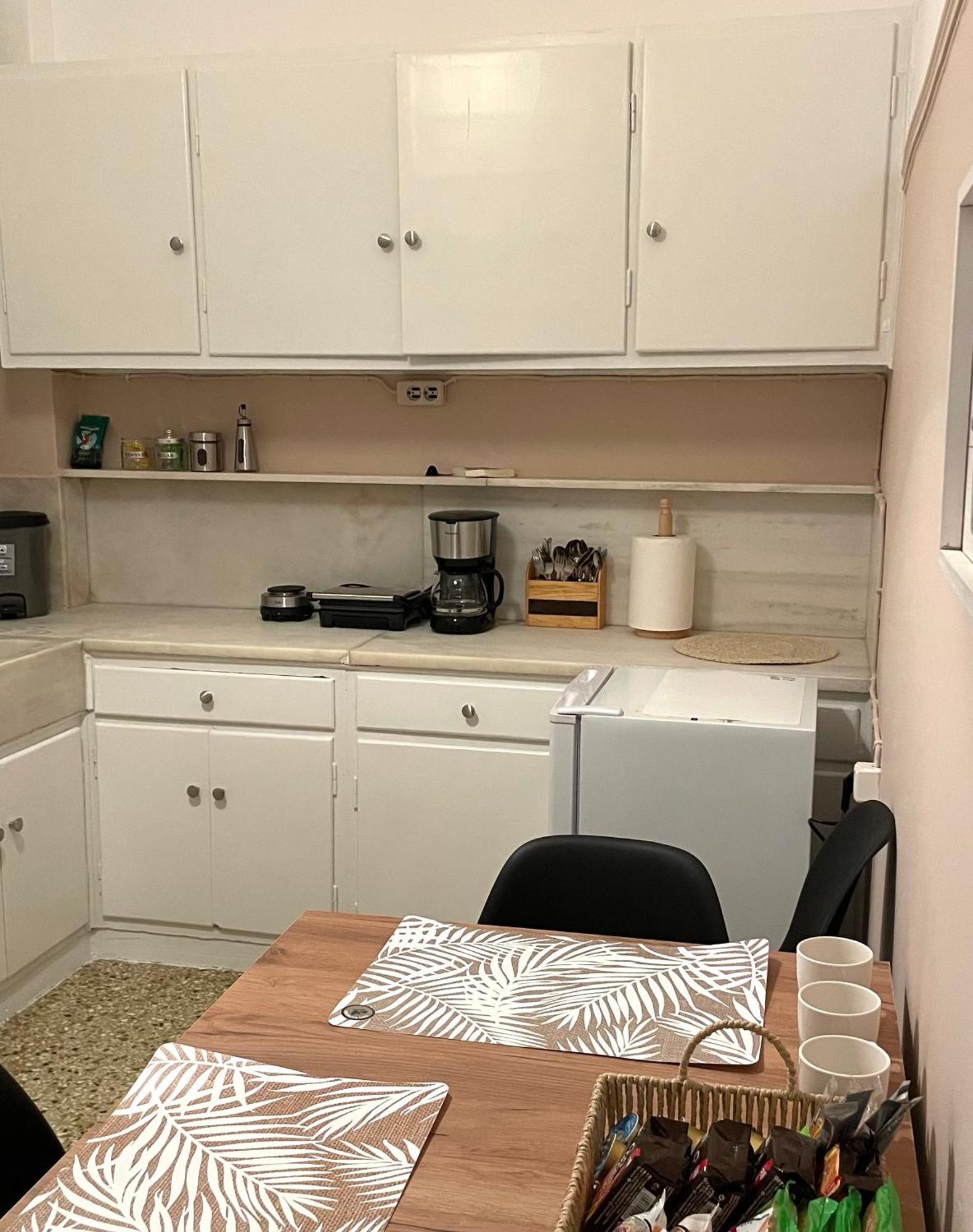 Spacious Apartment Near Panormou Metro Atina Dış mekan fotoğraf