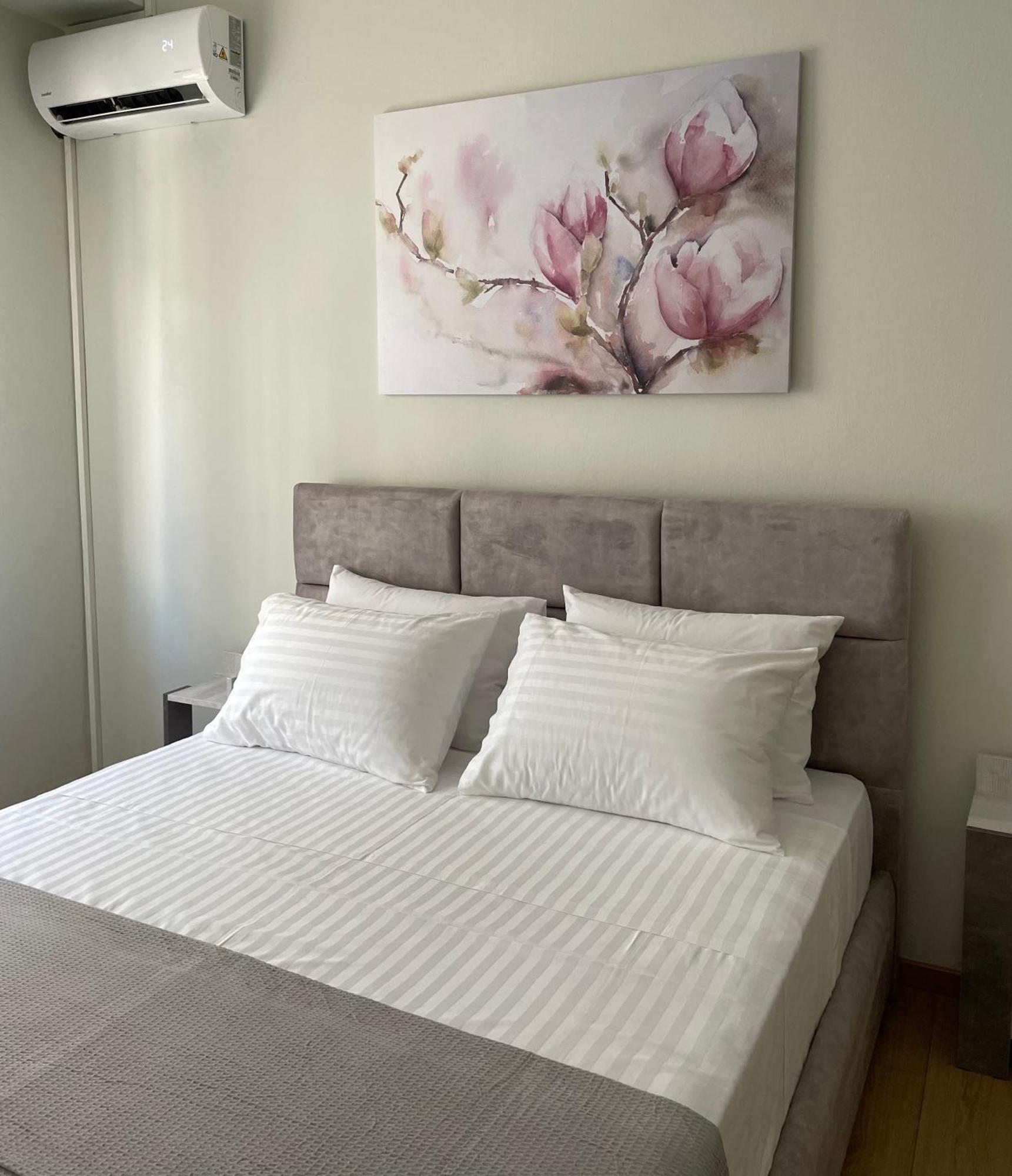 Spacious Apartment Near Panormou Metro Atina Dış mekan fotoğraf